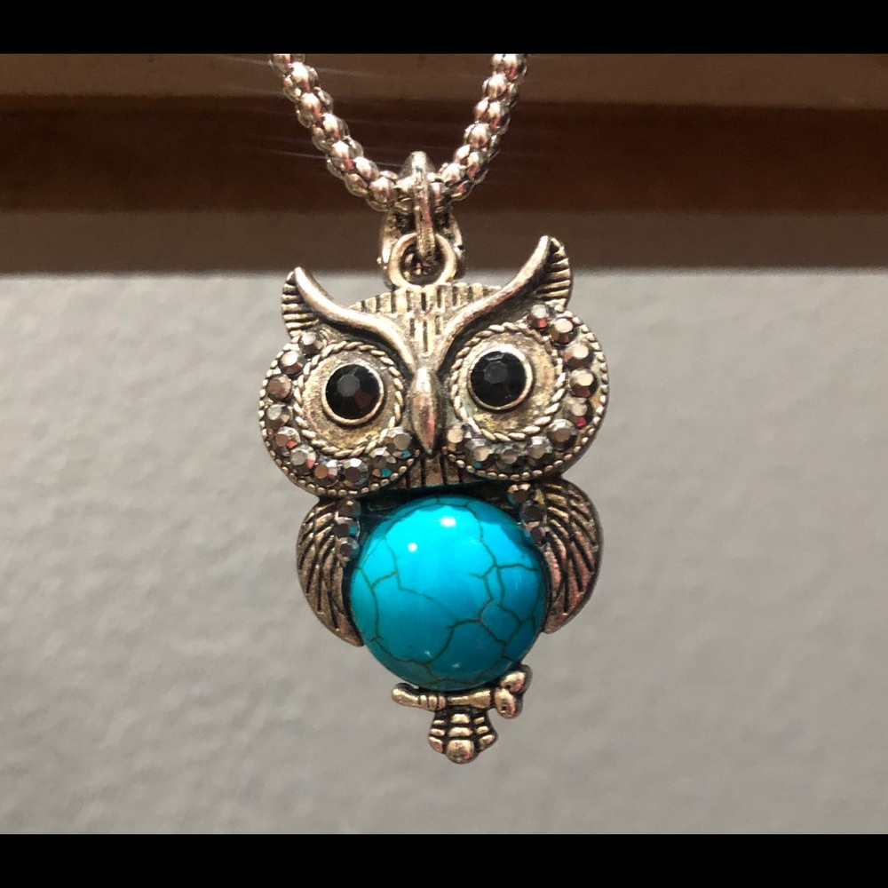 Owl pendant necklace